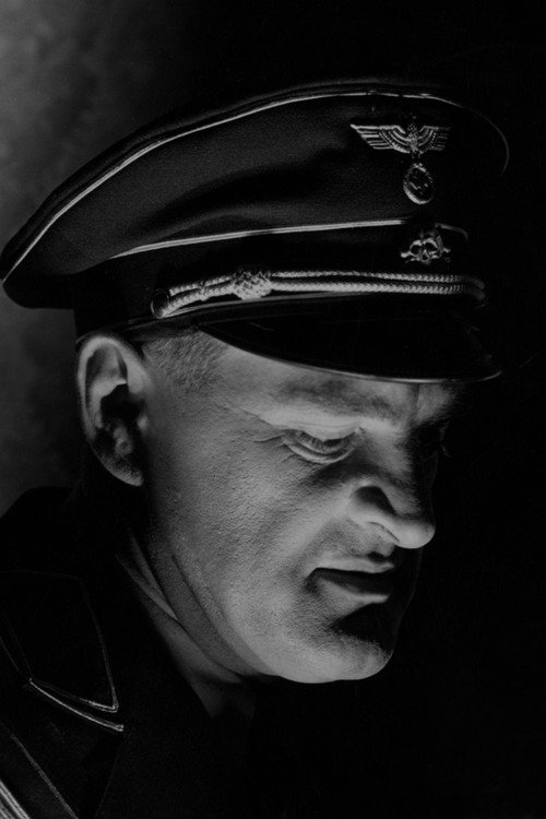 Hans Schumm as Anton