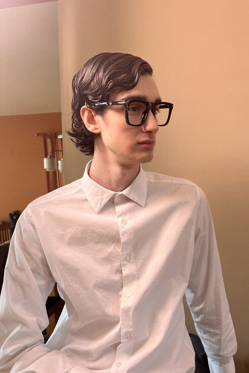 Salvatore Fichera as Arnie