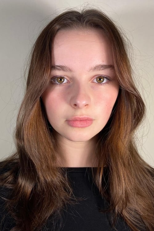 Tipper Seifert-Cleveland as Mariella Evol