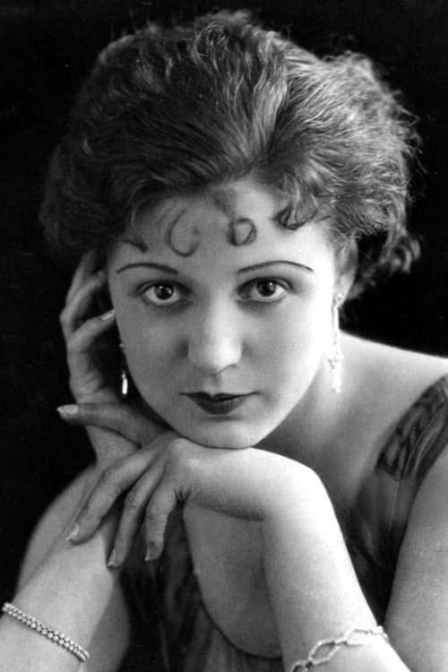 Dorothy Bartlam as Mary Lenley