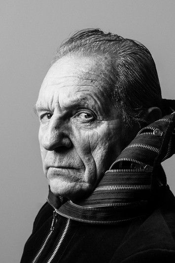 Saulius Sipaitis as Antanas, Andriaus tėvas