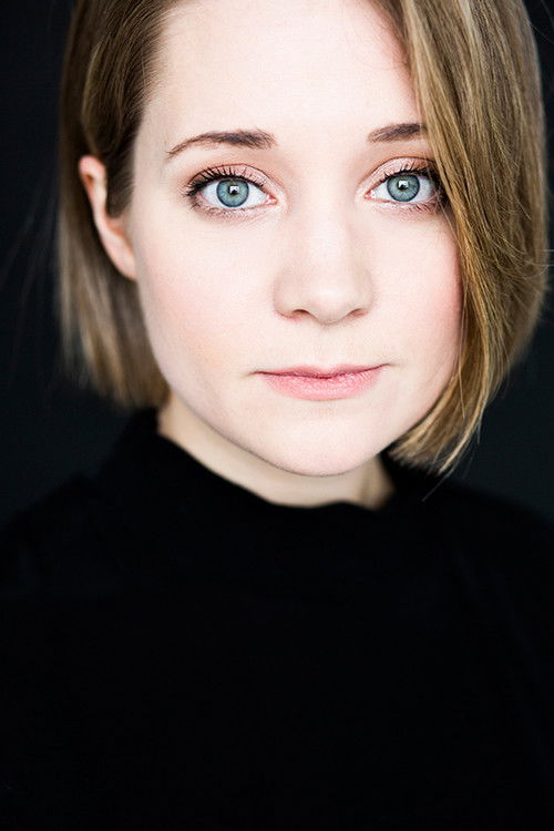 Rosalie Daoust as Alix