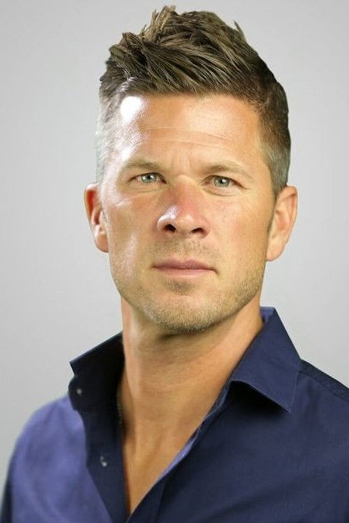 Matt Embry as Slick Guy