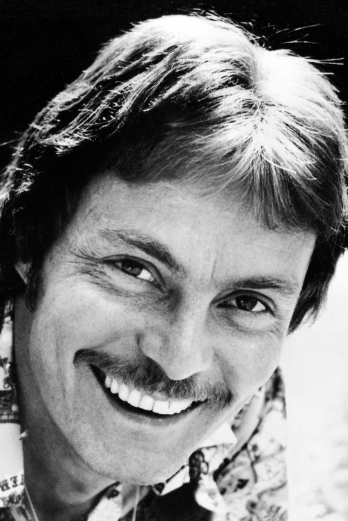 Folker Bohnet as Leutnant Graf von Einsiedel