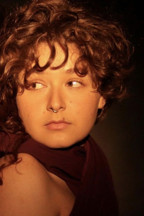 Luana Milidiu as Vidal