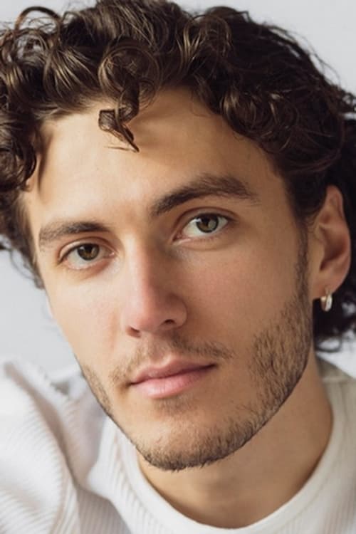 Viktor Hjelmsøe as Elias (young)