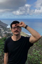 Daniel Pizamiglio as Eu