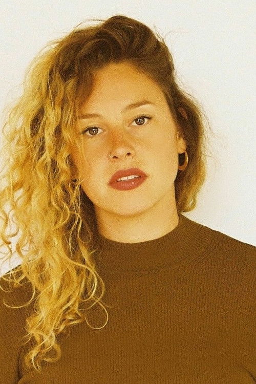 Loulou Hameleers as Daisy