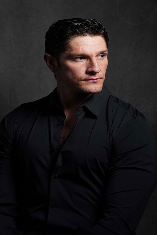 Francisco Pizaña as Felipe Bernal