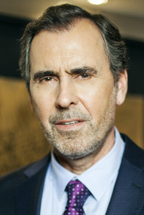 Cristián Campos as Hernán Herrázuriz