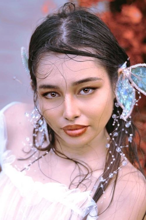 Racquel Enriquez as Alice