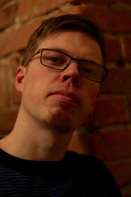 Tanel Kadalipp as Pets (voice)