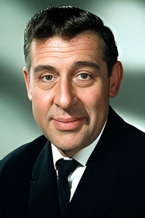 Duncan Lamont as The Bosun