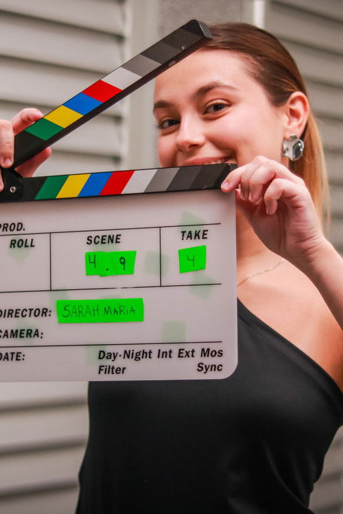 Alexandra Bittencourt as Isa