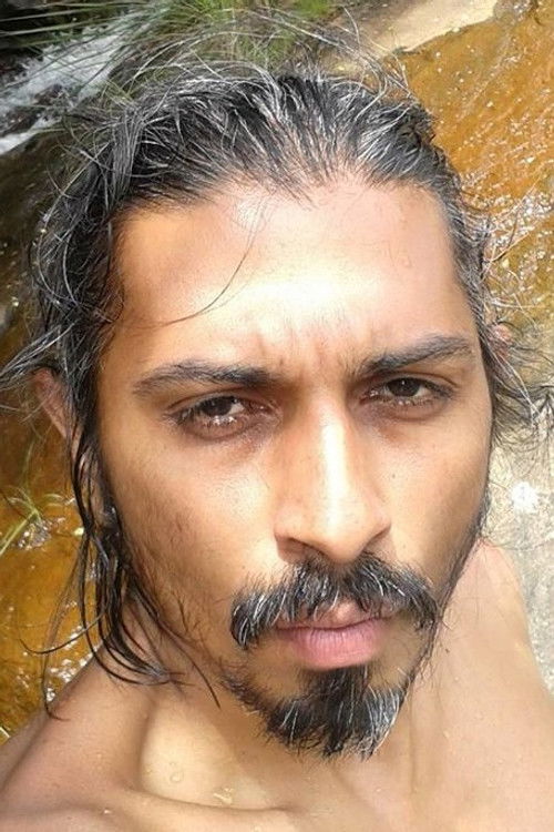 Daniel Torres as Cavaleiro Guerra