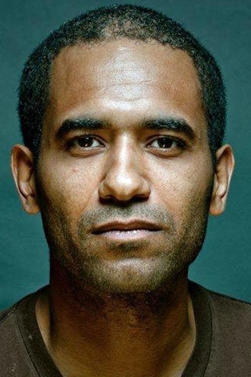 Daniel Semporé as Greg