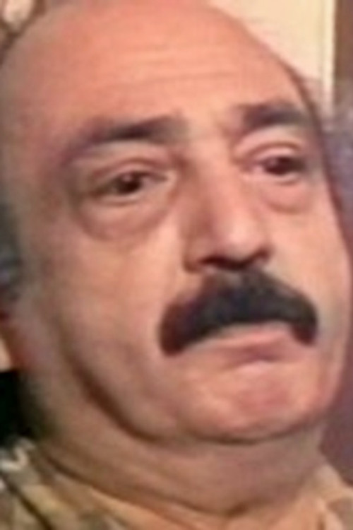 Simon Lupowitz as Yanish