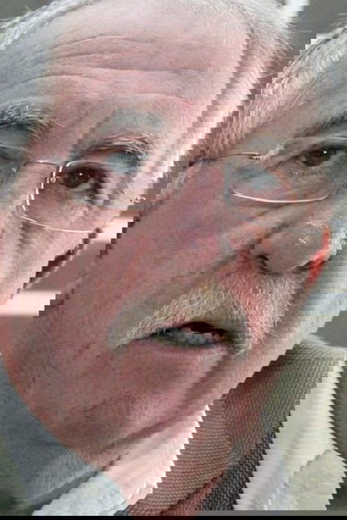 François Berlinghi as Lucien / Le figuier