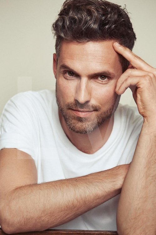 Marijn van der Meer as Guitar, Vocals