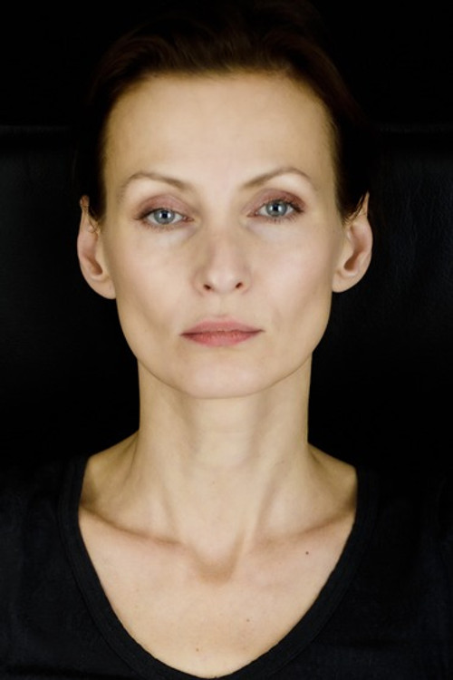 Kristel Leesmend as Department Store Attendant