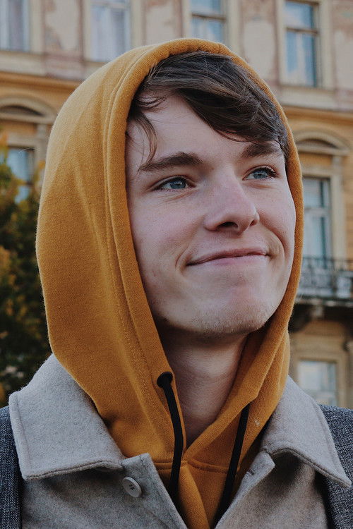 Houston Coley as Clay at 10