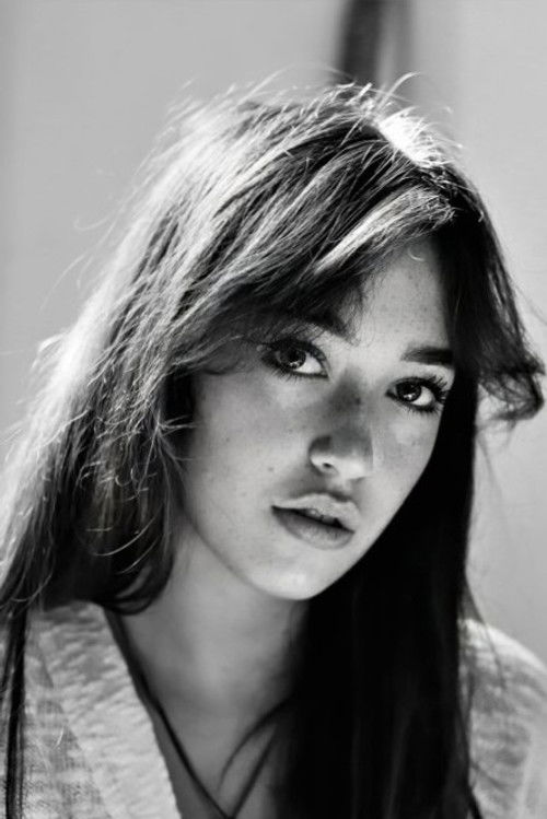 Joséphine Convers d’Albon as Élisa