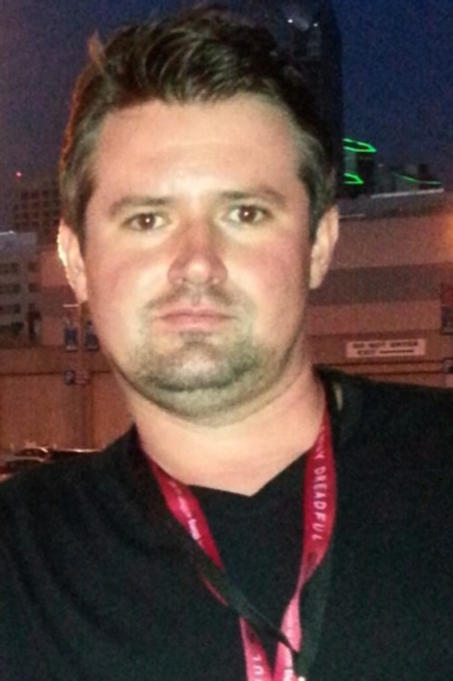 Eric Walkuski as Shocked Guy (uncredited)