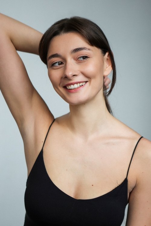 Tako Tabatadze as Vika