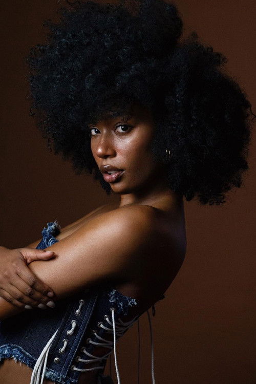 Saray Nohemi Rebolledo Ospino as La Flaca