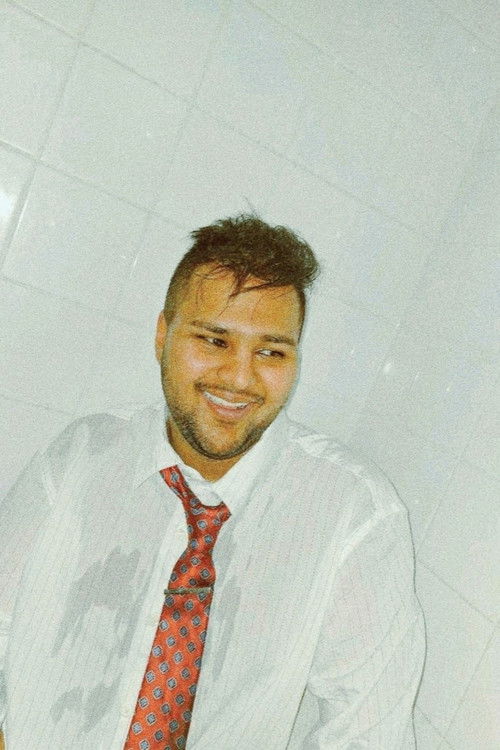 Stefan Mohess as The Boy in the hallway