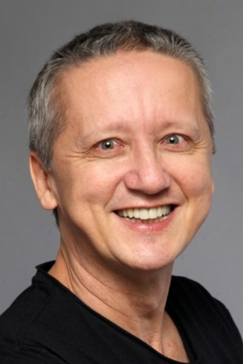 Jorge Ritchie as Diretor da Escola