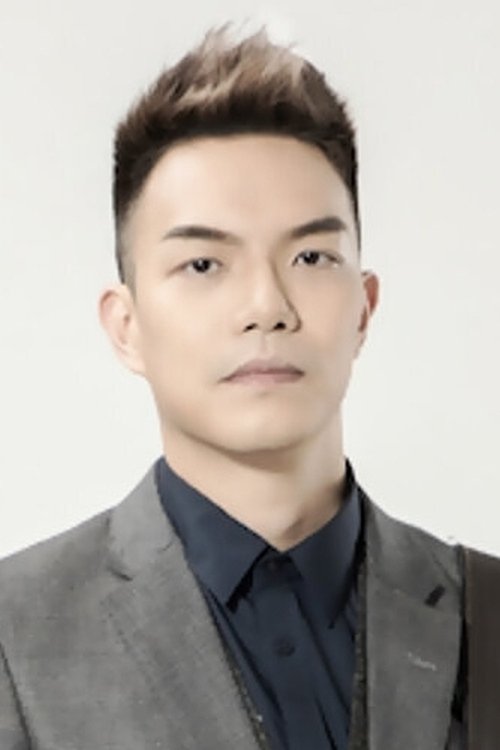 Ryan Chan as Bassist