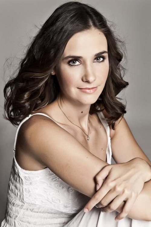 Kátya Tompos as Vivi