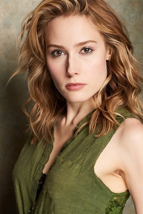 Madison West as Vet Assistant