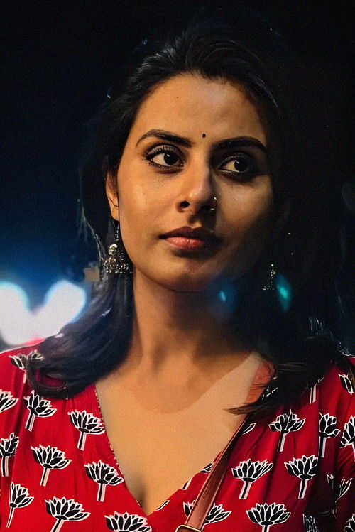 Gayathri Mayura as 