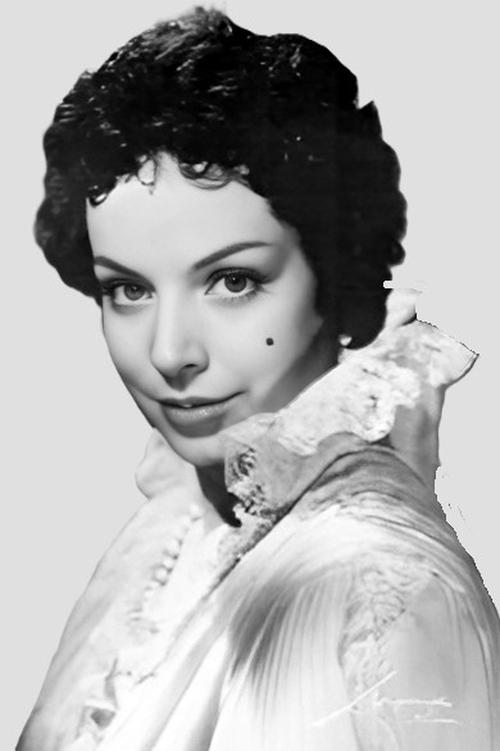 Carmen de Lirio as Clara