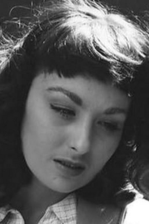 Suzanne Bech as Winnie