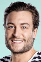 Viktor Verhulst as Self - Host