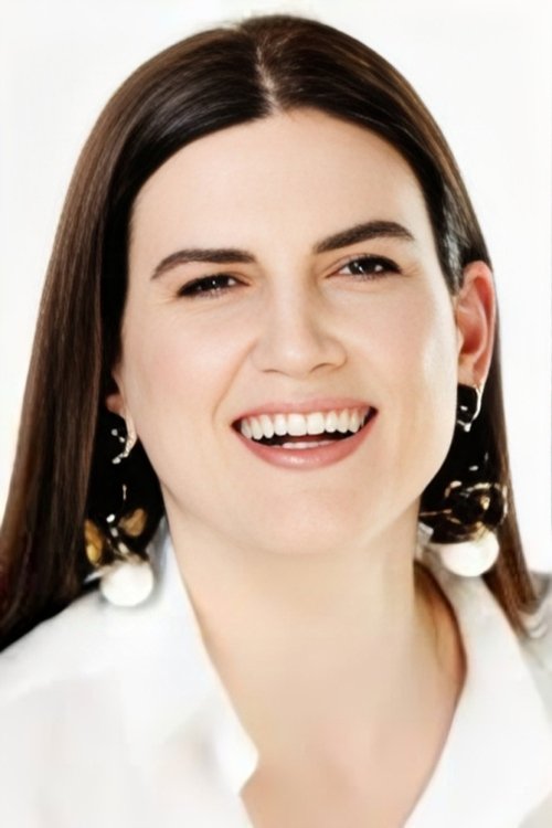 Miray Akovalıgil as Manken