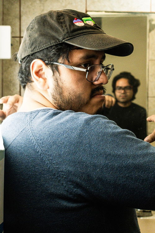 Giancarlo F. Ciprian as Locutor de la radio (no acreditado)