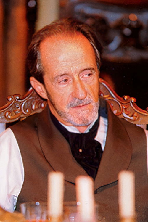 Nelson Dantas as Elias Turco