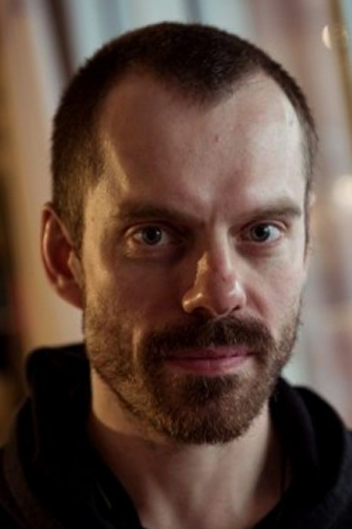 Thomas Aske Berg as Lærer Gudmund