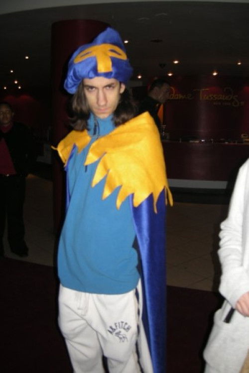 Chris Niosi as Alex Eggleston