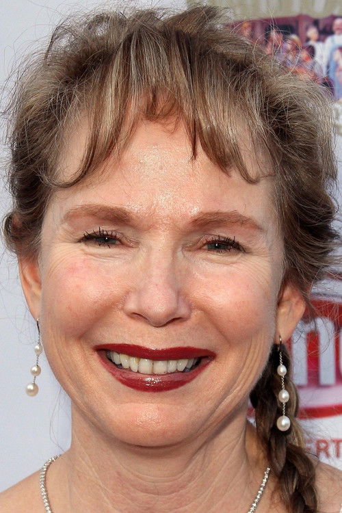 Laurie Prange as Joyce Cummings