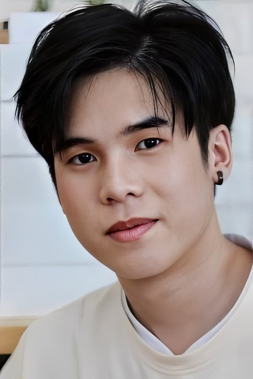 Shino Peraphat Dhanarattananont as Teenoi