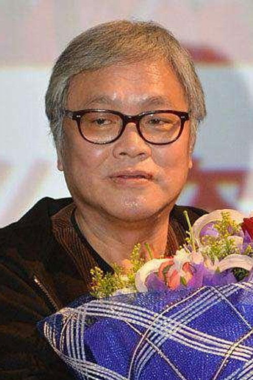 Lee Chi-Ngai as Self