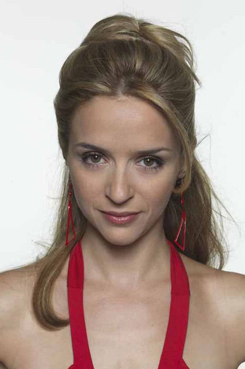 Yeorgia Georgoni as Δάφνη Γεραλή