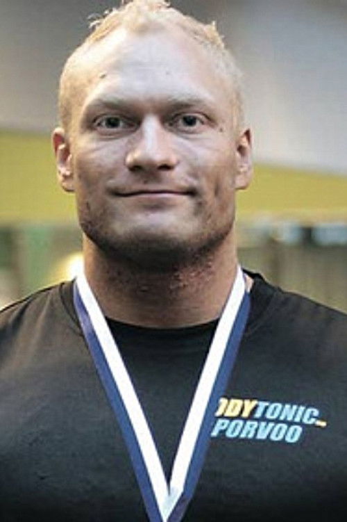 Markku Suonsivu as Bodybuilder