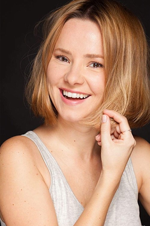 Aitziber Garmendia as Iratxe