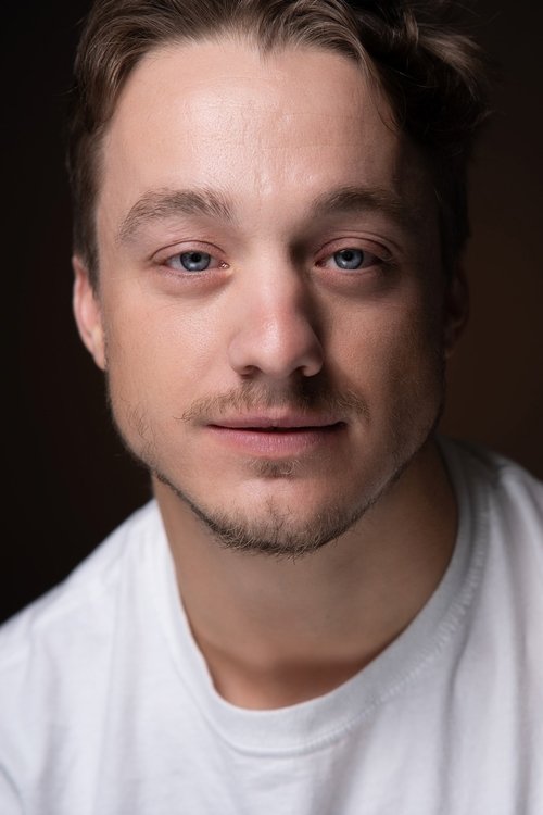 Tyler Weisenauer as Dee Baker